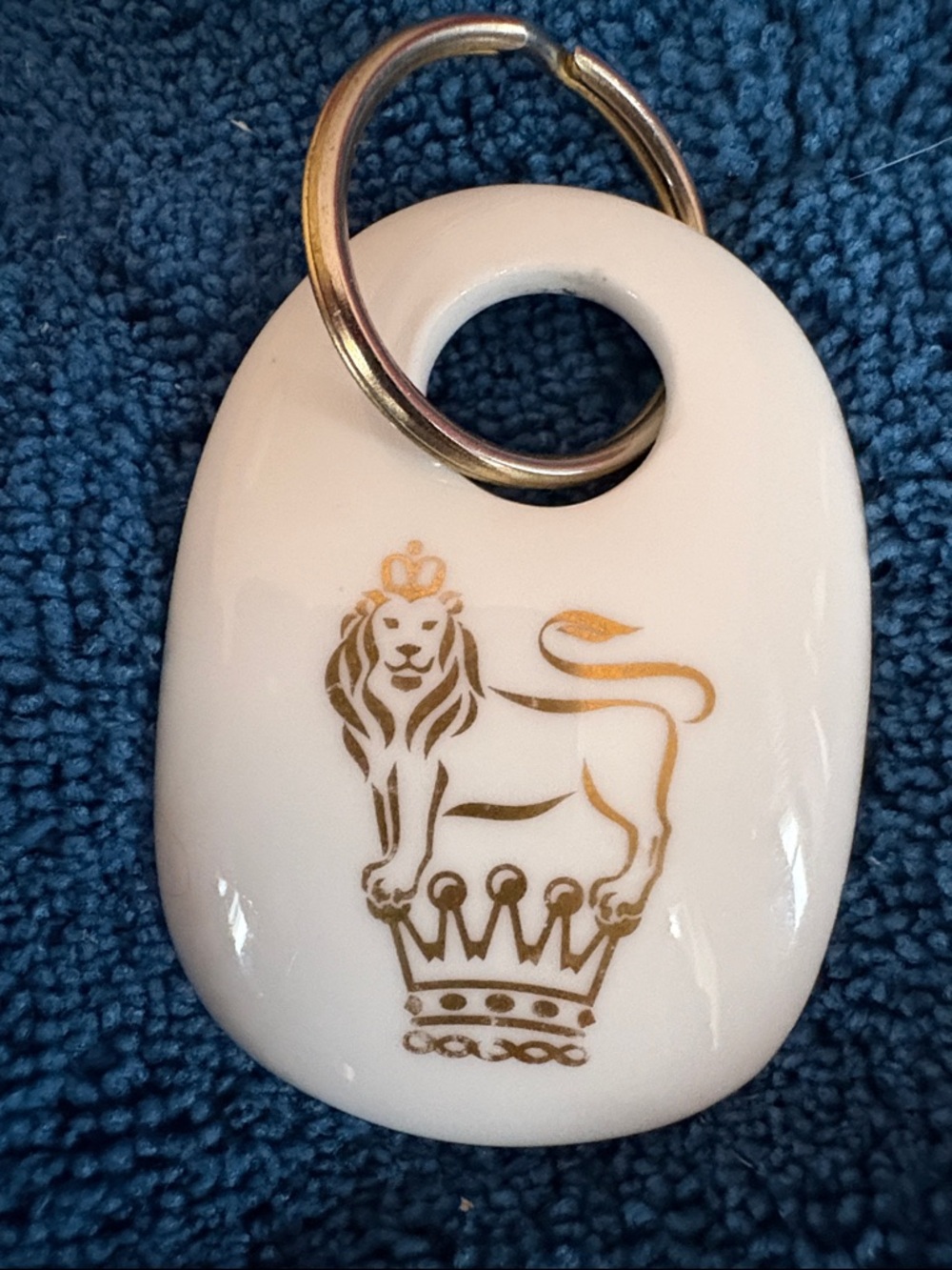 Royal Doulton Bone China. Made in England. Lion Keychain with Gold Crown Crest.